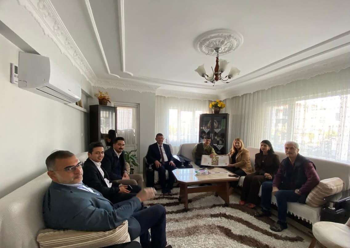 AK Parti Heyeti  Ortaca’da Şehit Ailesi ve Vatandaşları Ziyaret Etti 5